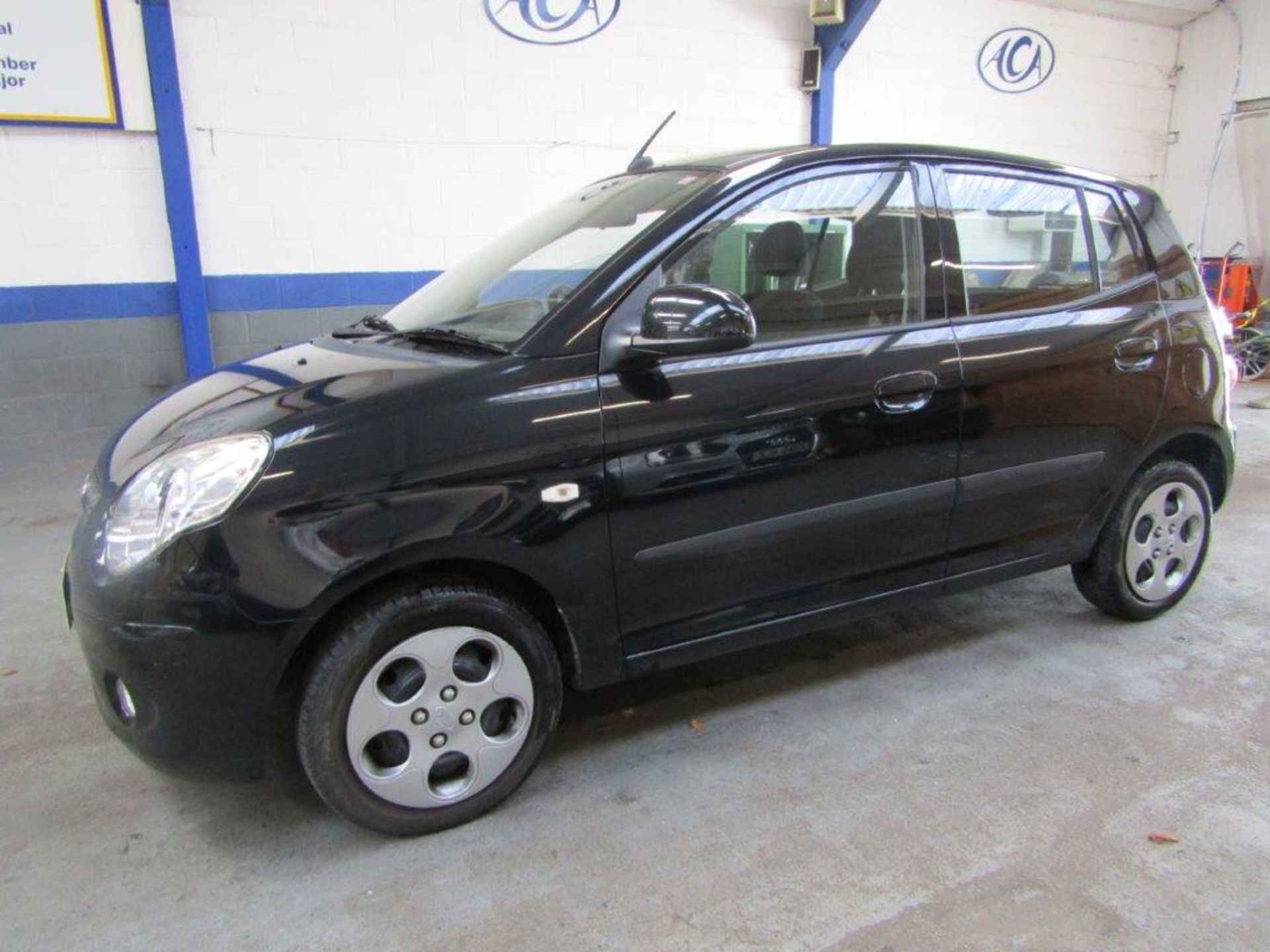 11 11 Kia Picanto Domino