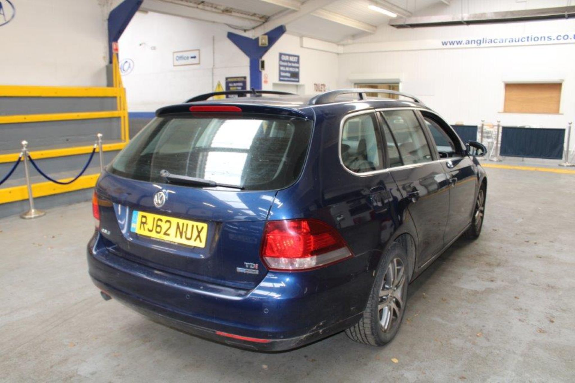 62 13 VW Golf SE Bluemtion TDI - Image 7 of 17