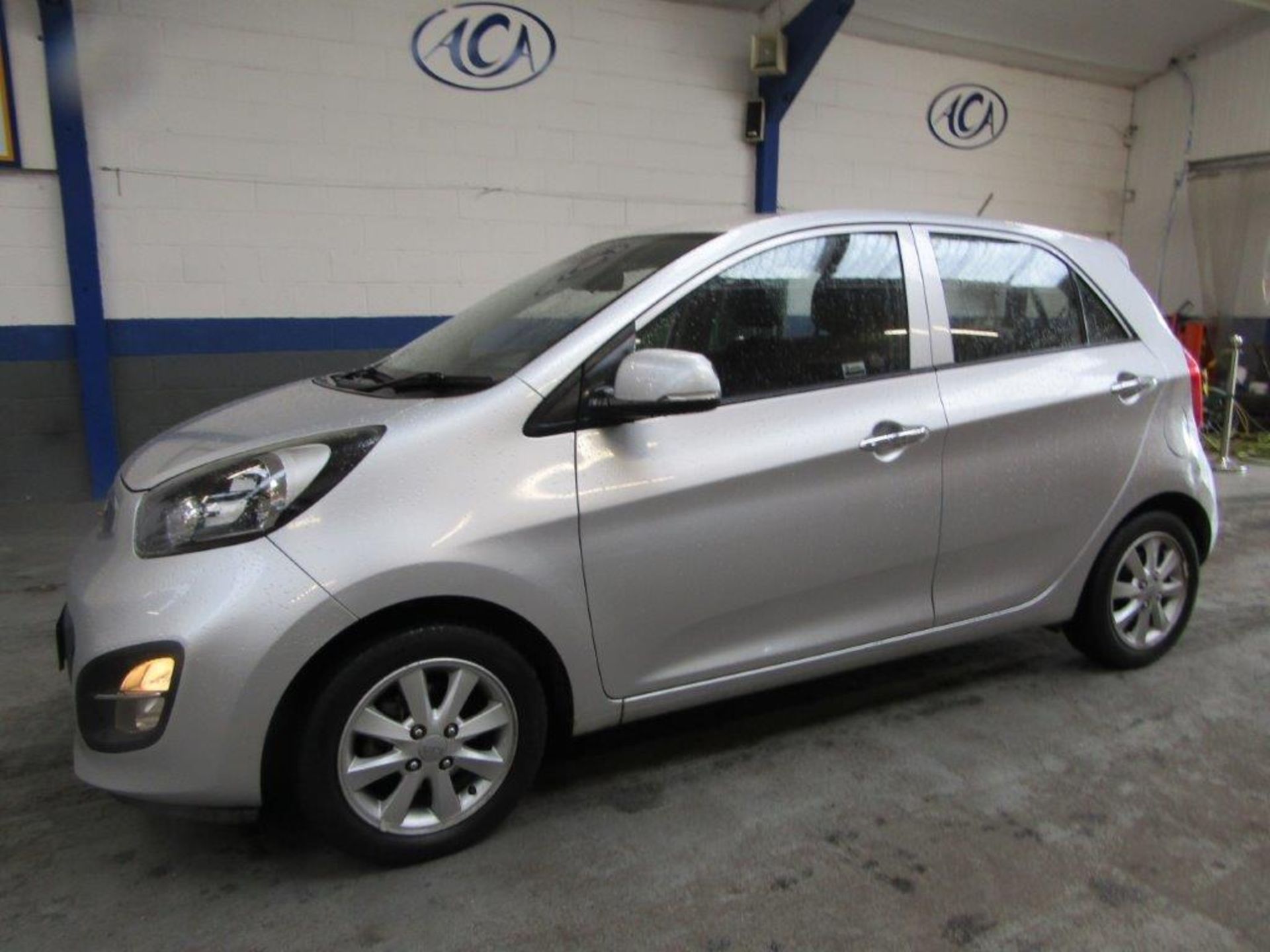 61 11 Kia Picanto 2