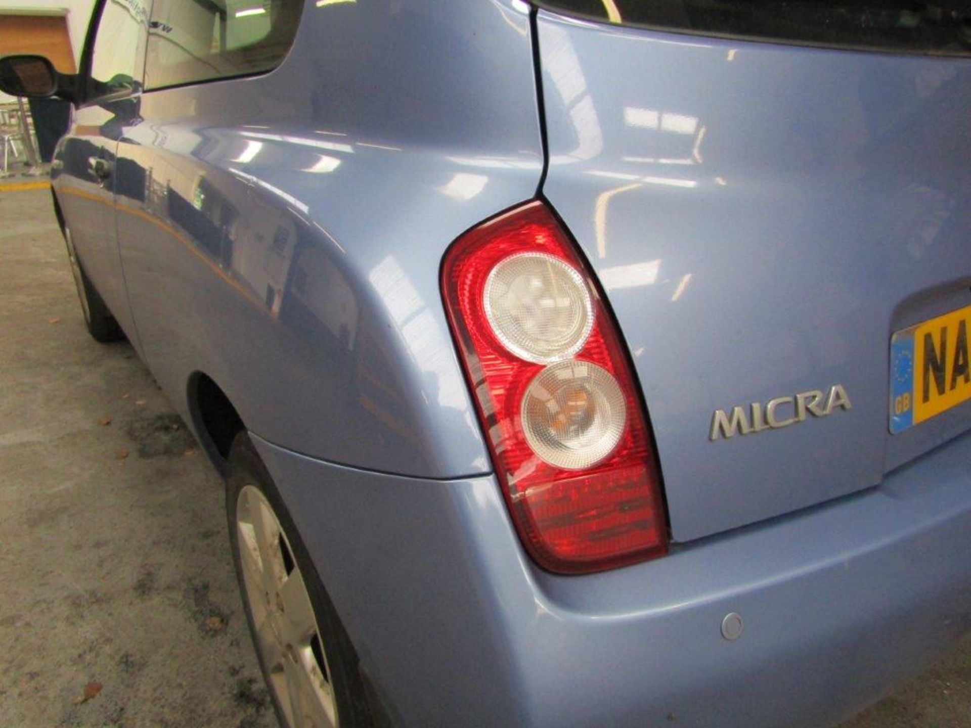 05 05 Nissan Micra Urbis - Image 15 of 22