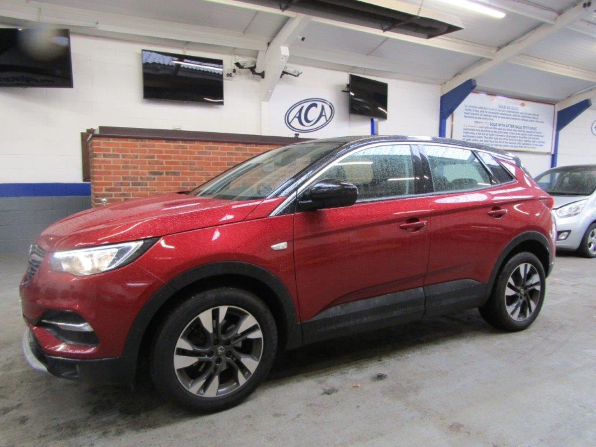 69 19 Vauxhall Grandland X Sport Nav