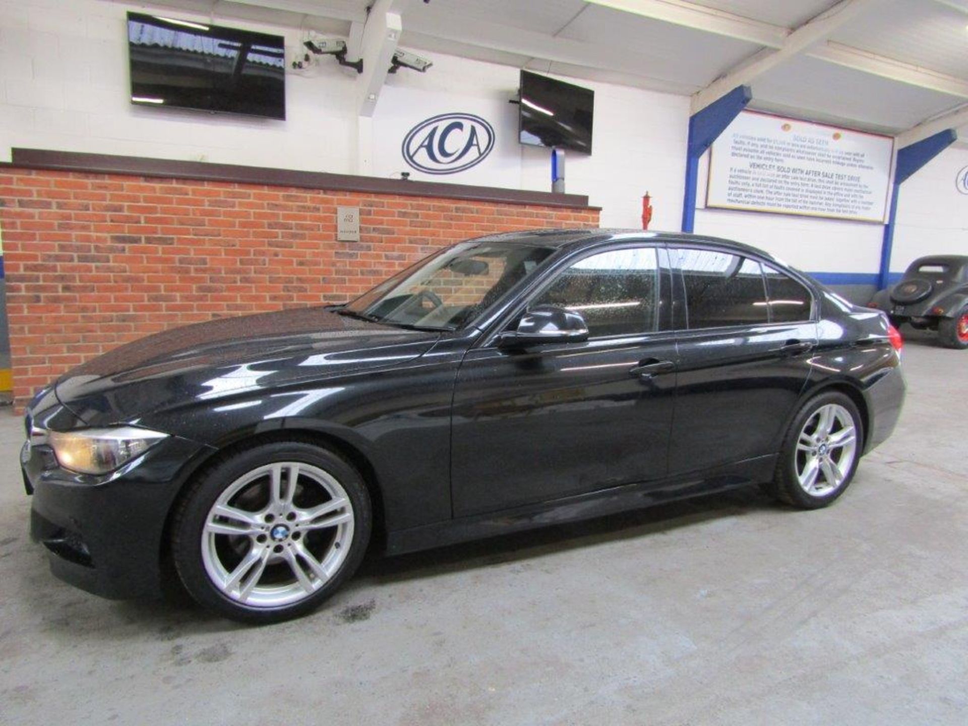 13 13 BMW 320d M Sport