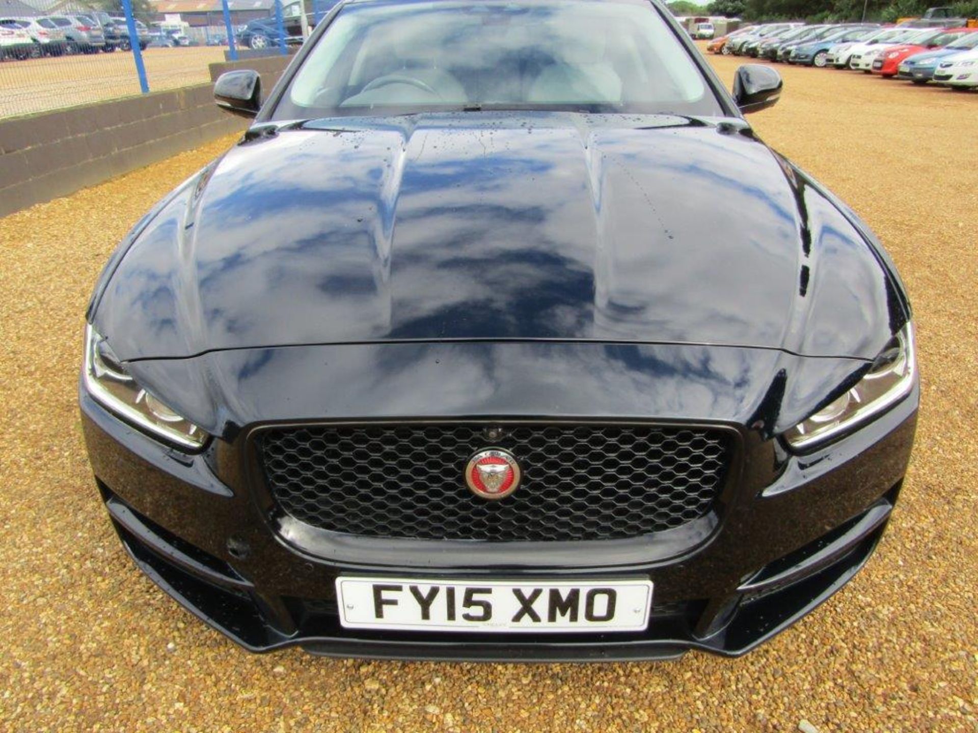 15 15 Jaguar XE Portfolio D Auto - Image 8 of 24