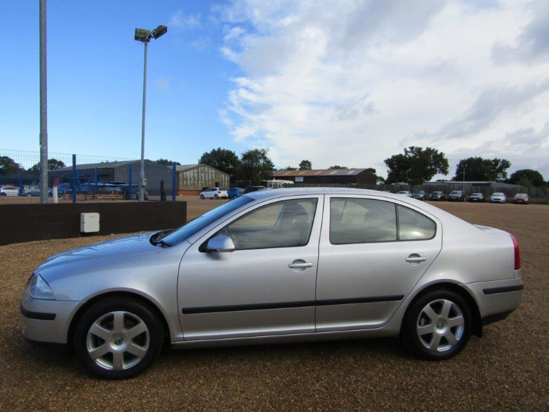 06 06 Skoda Octavia Elegance TDI PD - Image 2 of 19