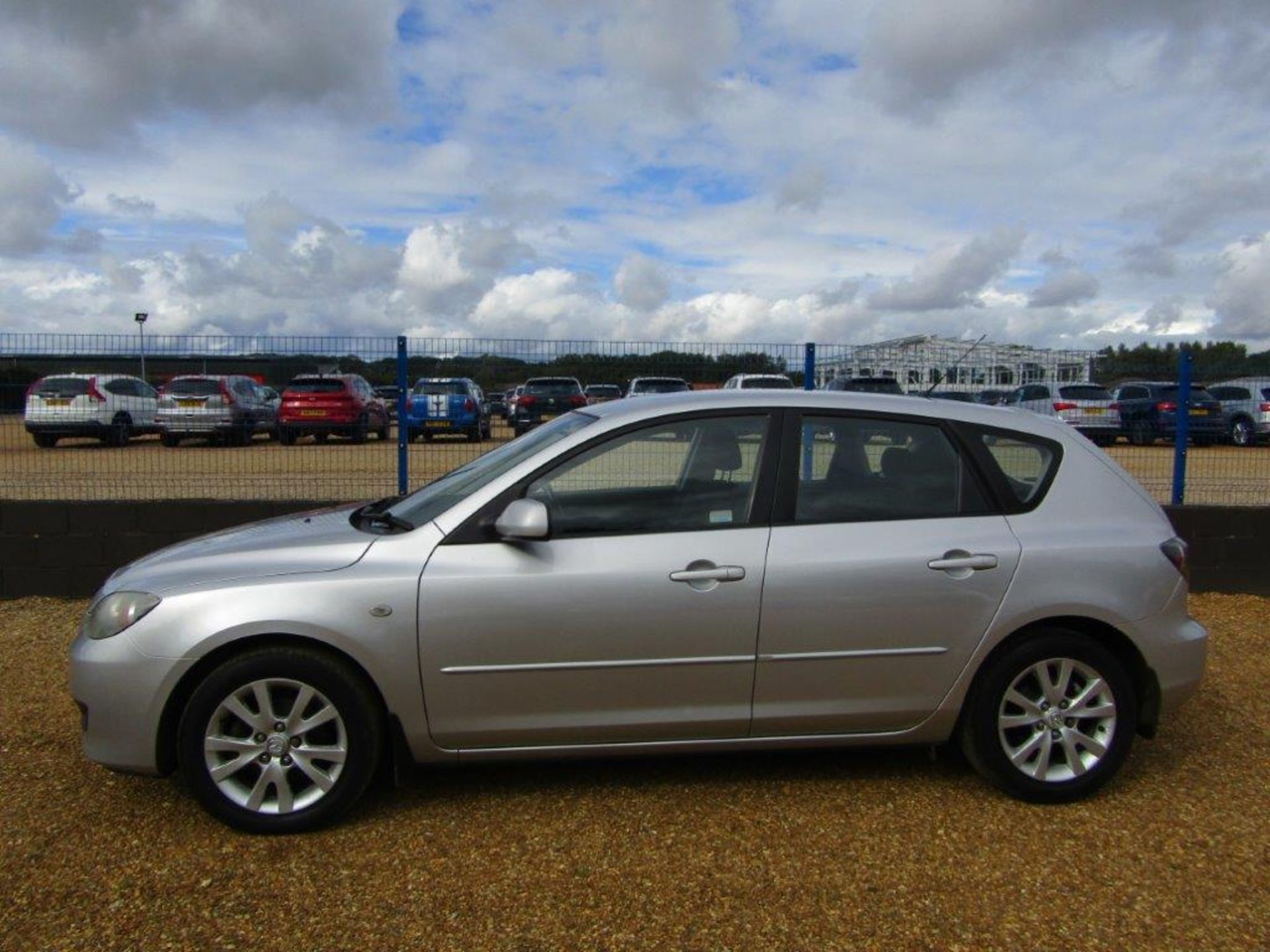 07 07 Mazda 3 TS2 - Image 2 of 18