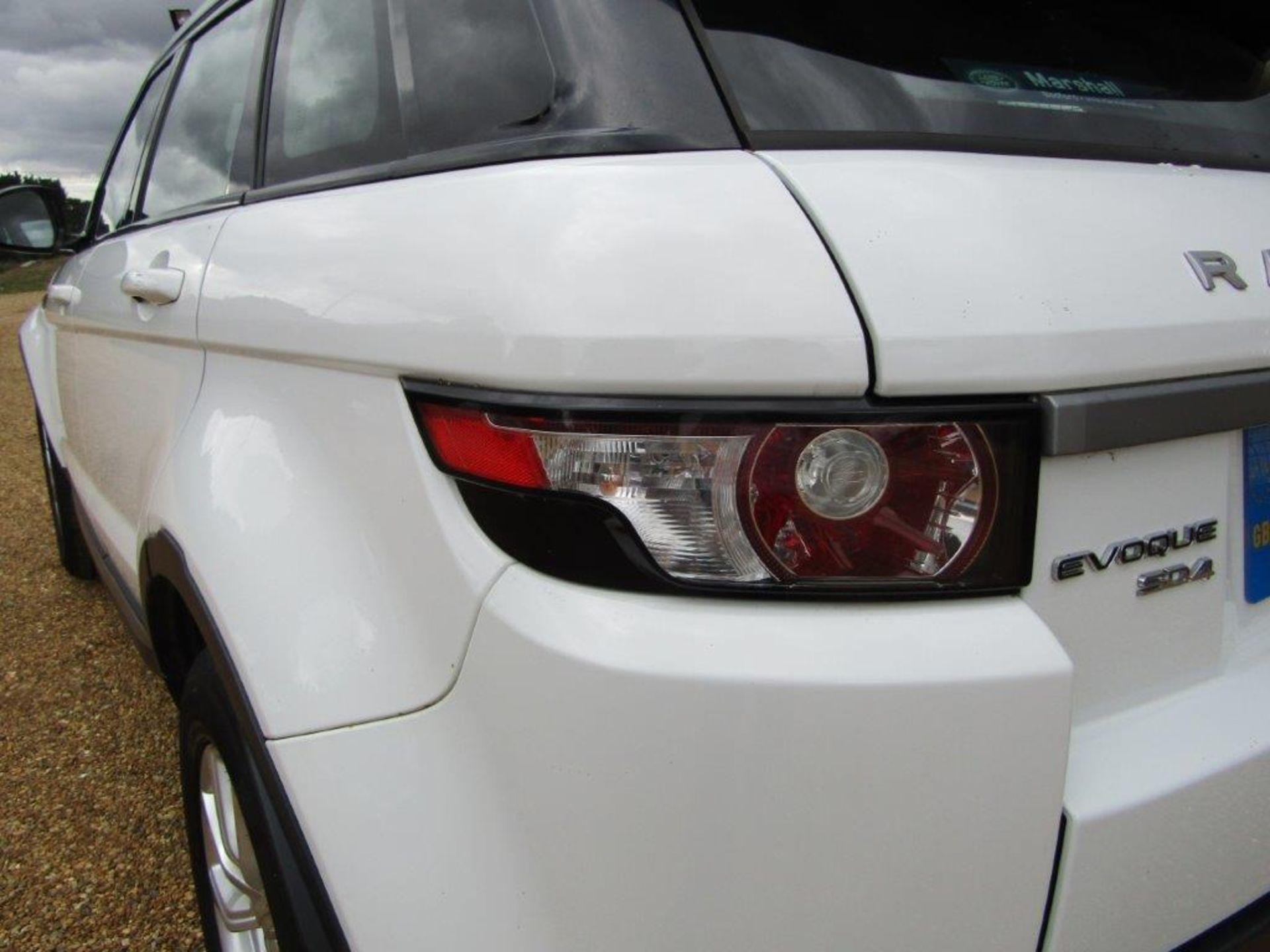 63 13 Range Rover Evoque Pure SD4 - Image 18 of 24