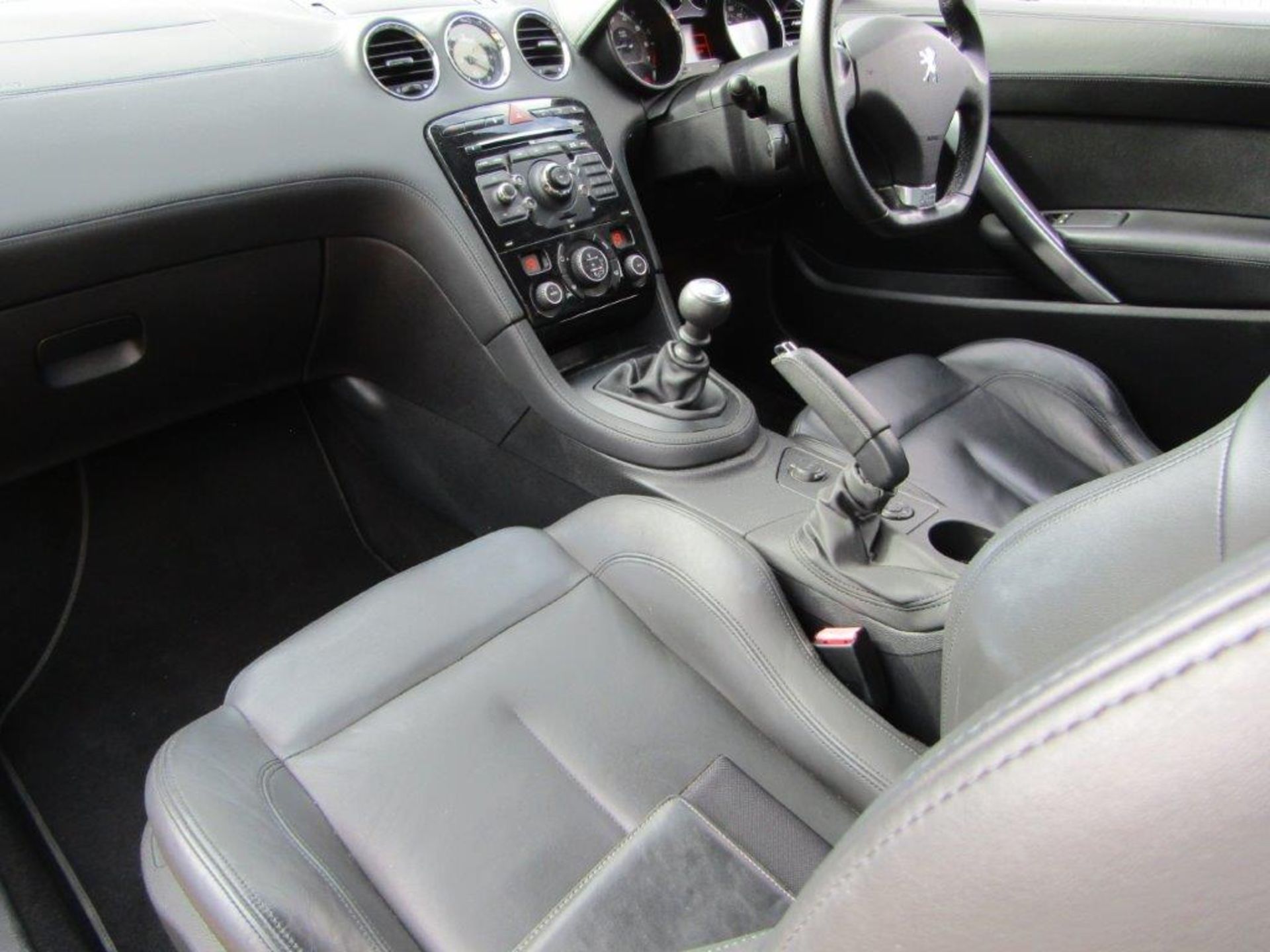 11 11 Peugeot RCZ GT THP - Image 6 of 18