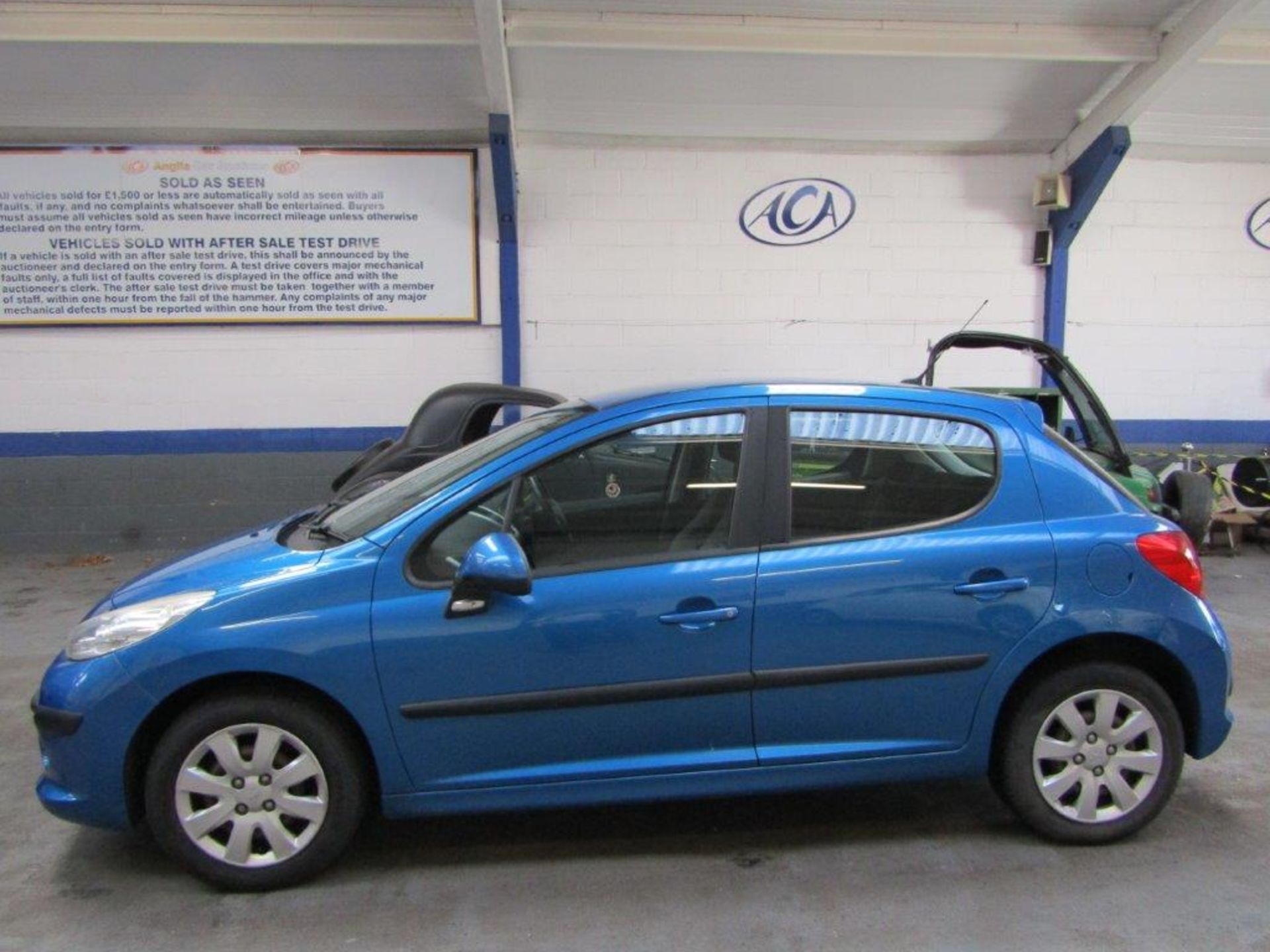 08 08 Peugeot 207 S - Image 2 of 17