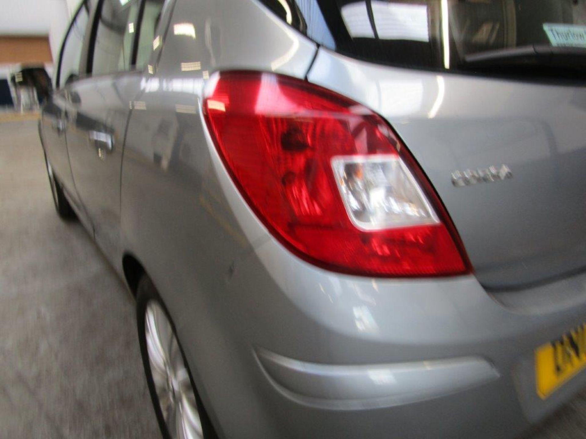 12 12 Vauxhall Corsa SE - Image 13 of 21