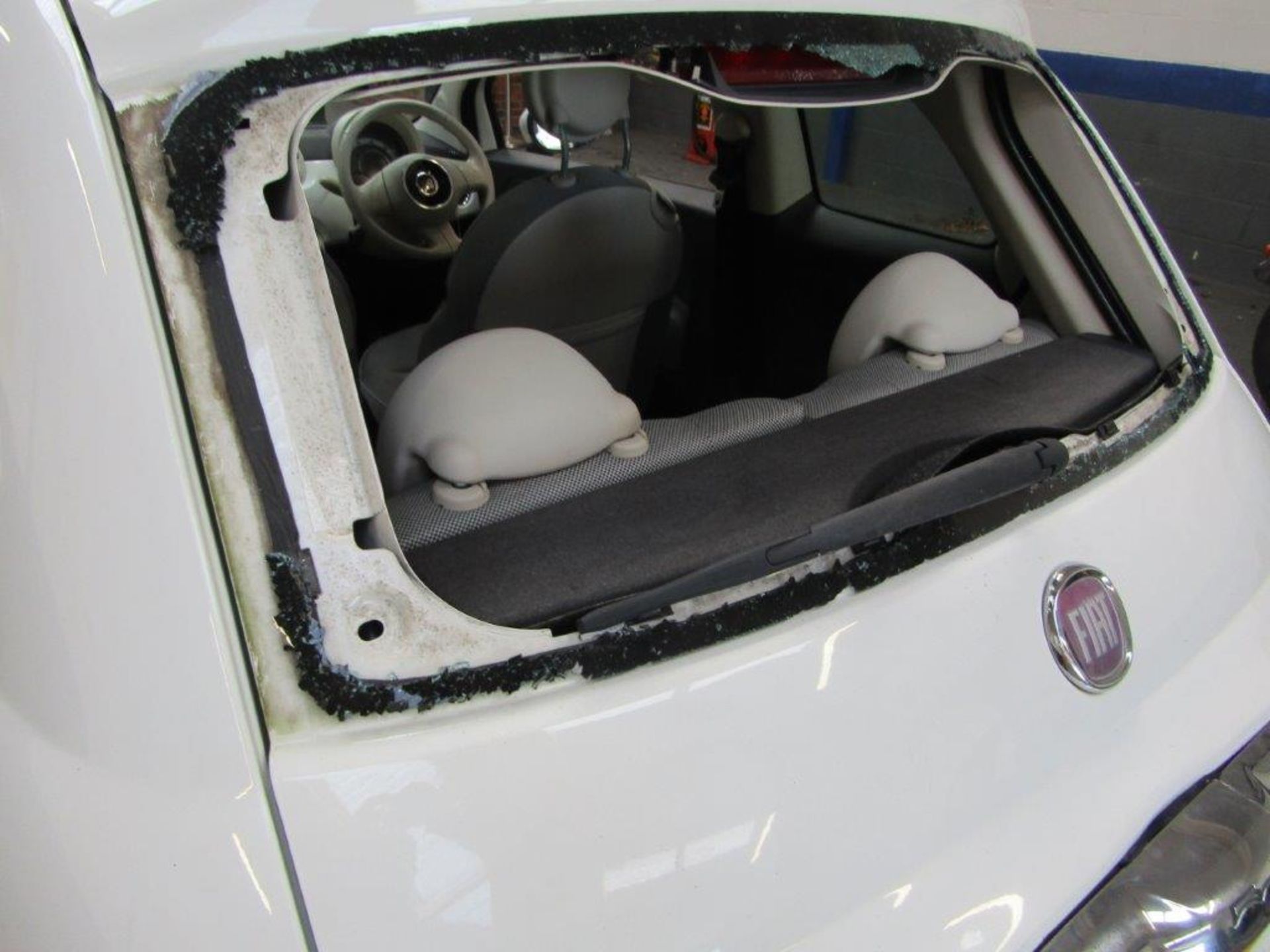 09 09 Fiat 500 Lounge - Image 19 of 19