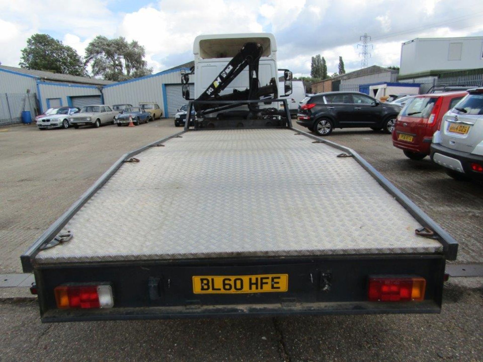 60 11 Iveco flat bed recovery lorry - Image 11 of 32