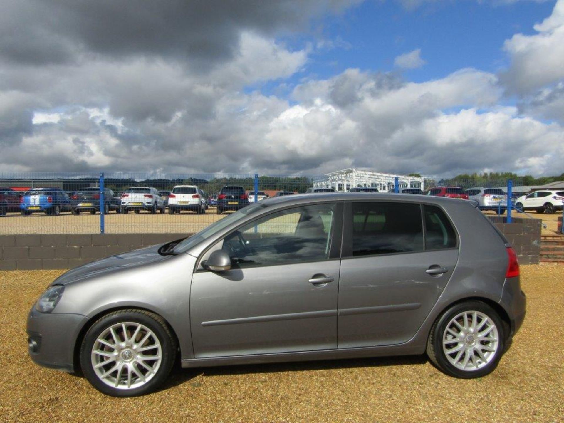 08 08 VW Golf GT Sport TDi - Image 2 of 22