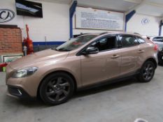 16 16 Volvo V40 Cross Country Lux