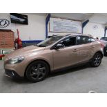 16 16 Volvo V40 Cross Country Lux