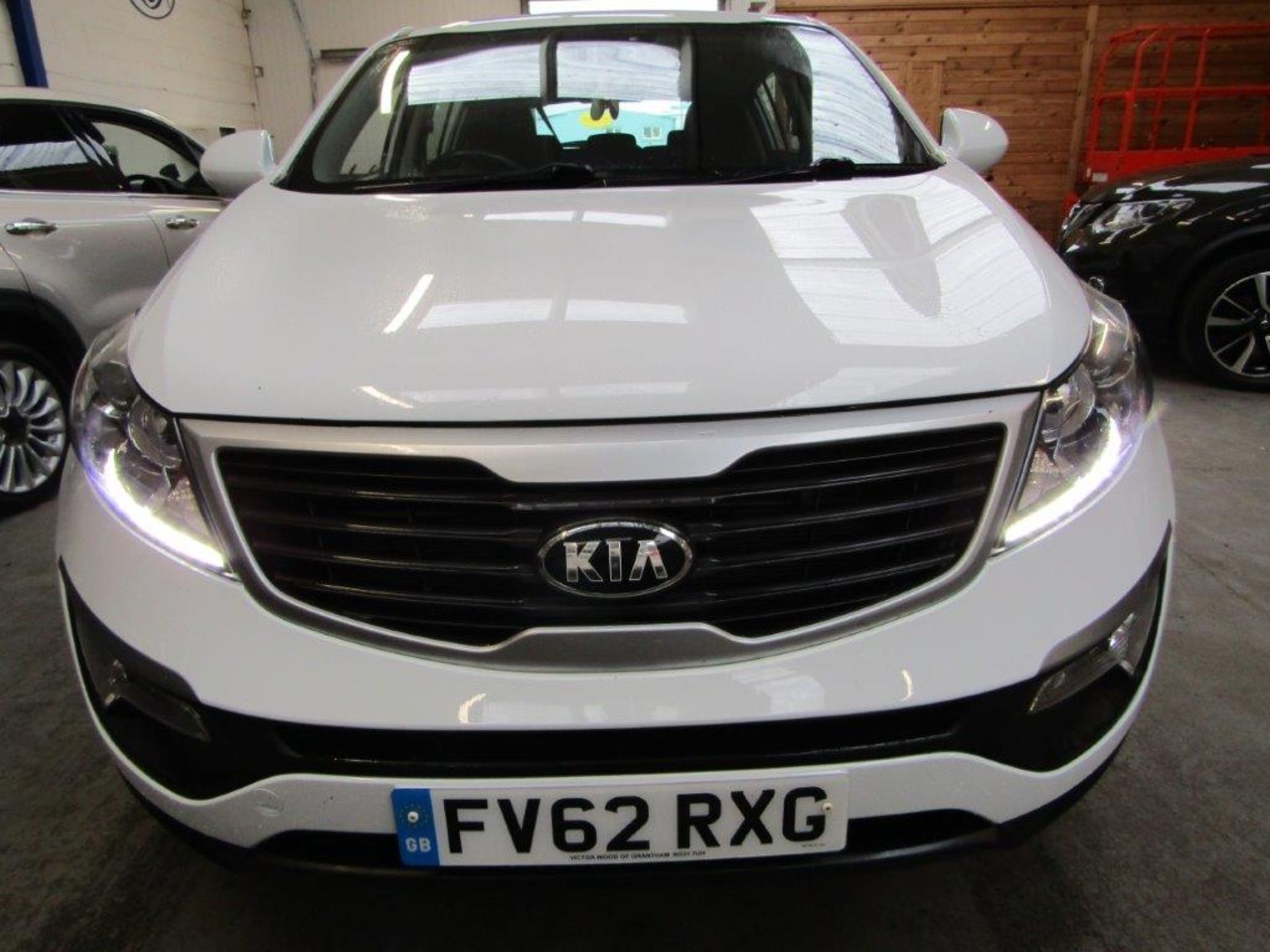 62 12 Kia Sportage 1 - Image 4 of 19