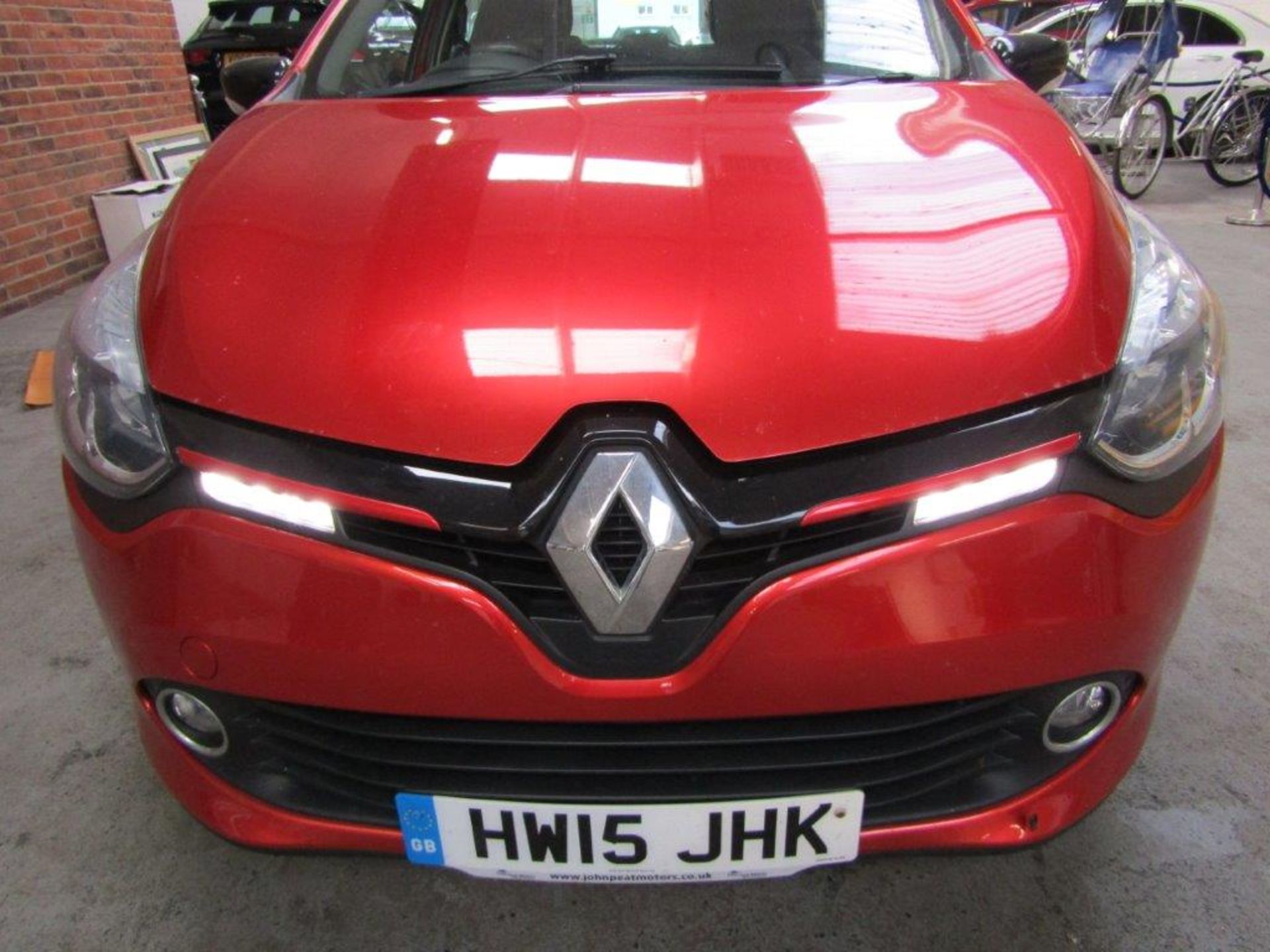 15 15 Renault Clio D-Que Energy - Image 9 of 19