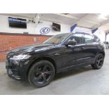 66 16 Jaguar F-Pace R-Sport AWD