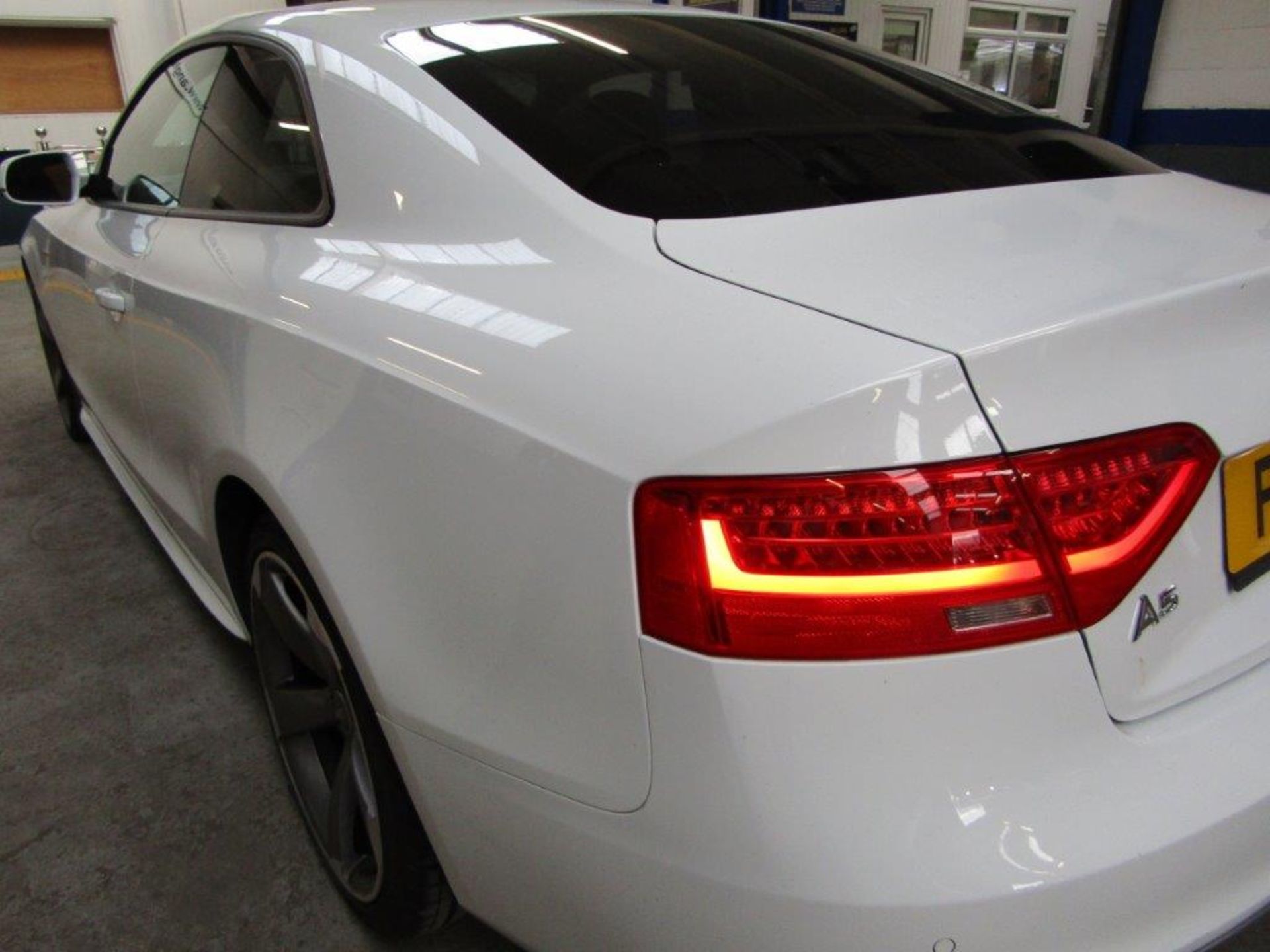 13 13 Audi A5 S Line Black edition T - Image 19 of 23