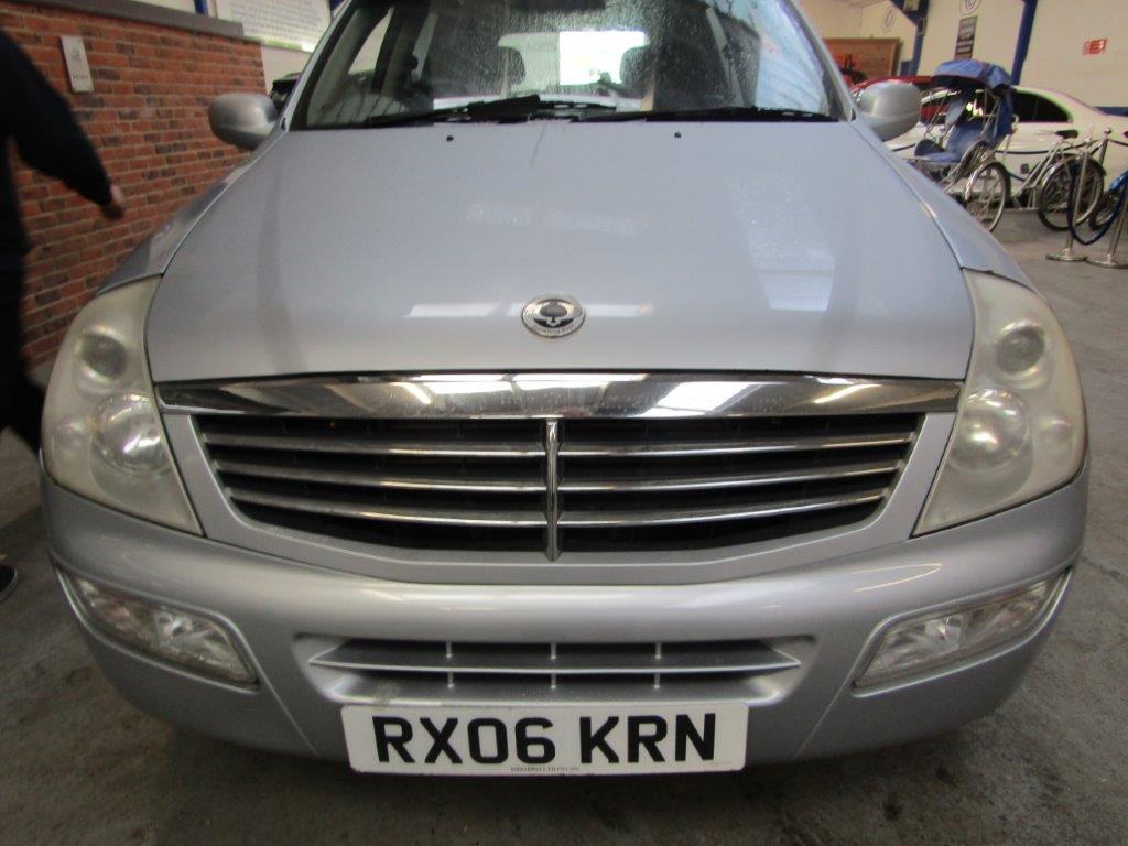 06 06 Ssangyong Rexton RX270 SX7 A - Image 16 of 24