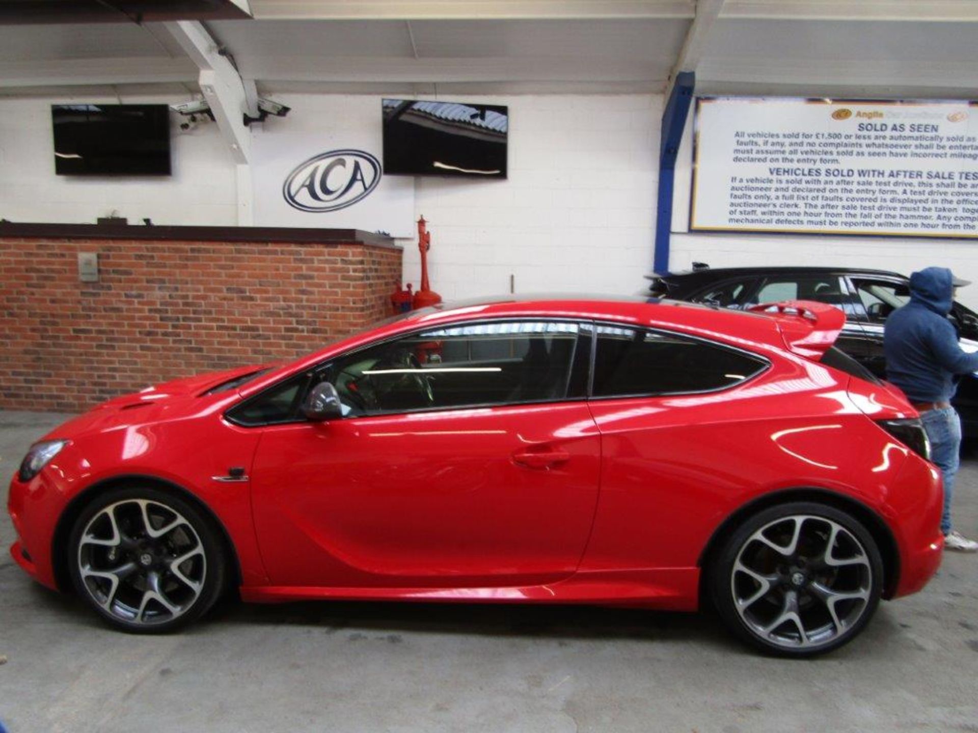 63 13 Vauxhall Astra VXR - Image 2 of 31