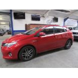 64 14 Toyota Auris Icon + VVT Hybrid