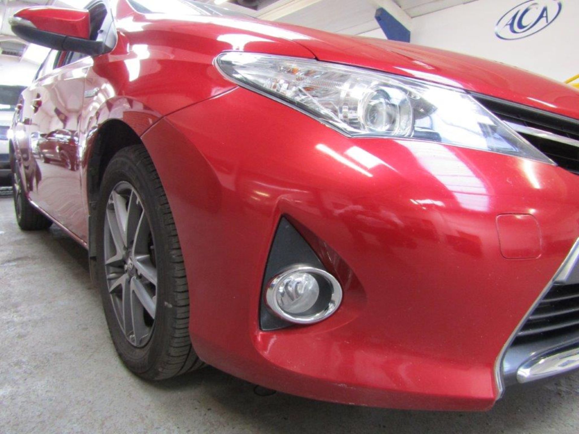 64 14 Toyota Auris Icon + VVT Hybrid - Image 21 of 22