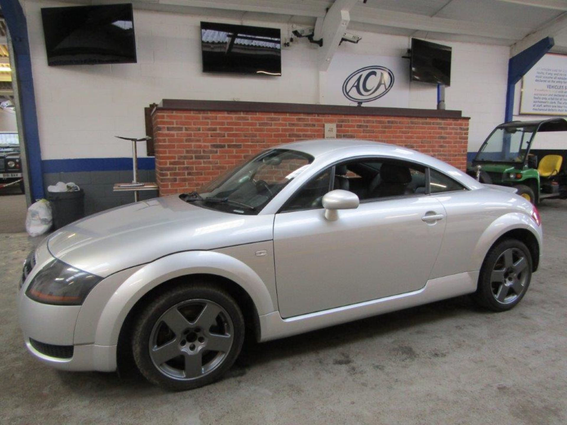 05 05 Audi TT Coupe