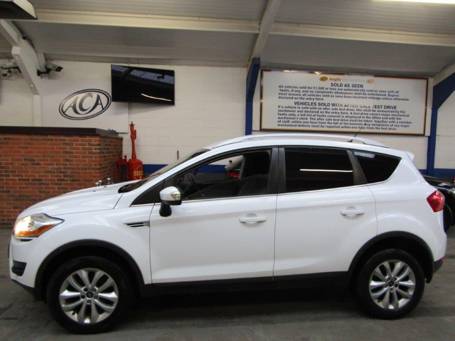 11 11 Ford Kuga Titanium TDCi - Image 2 of 19