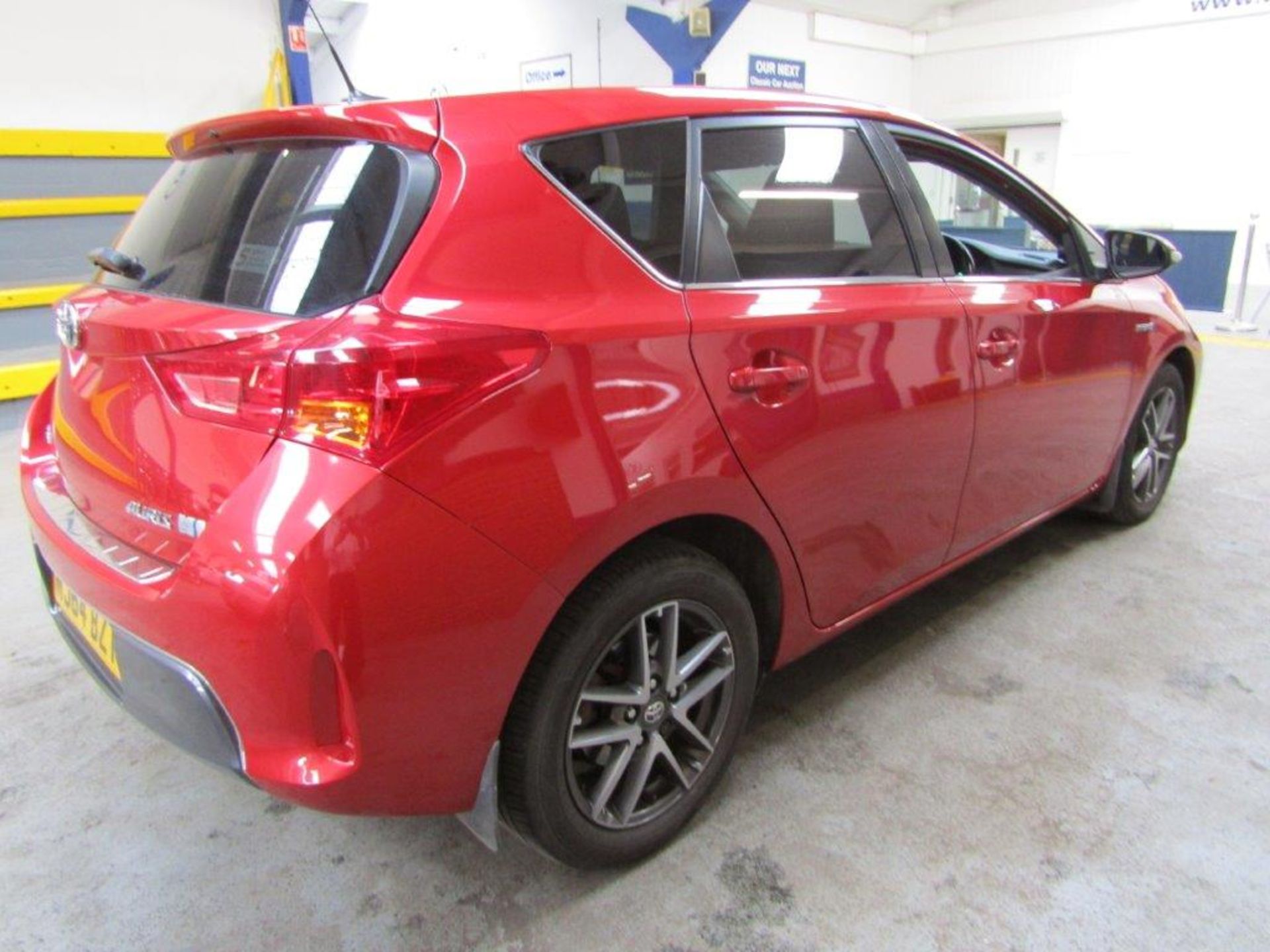 64 14 Toyota Auris Icon + VVT Hybrid - Image 8 of 22