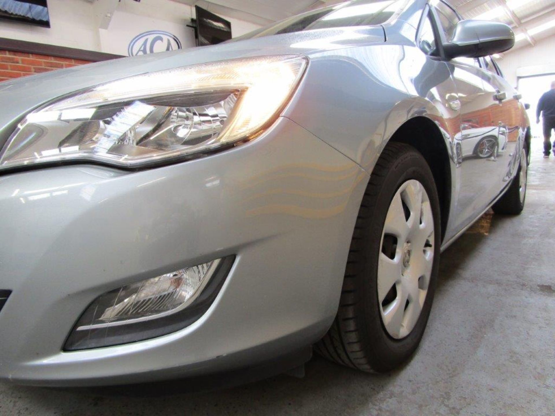 10 10 Vauxhall Astra Exclusiv 113 - Image 19 of 21