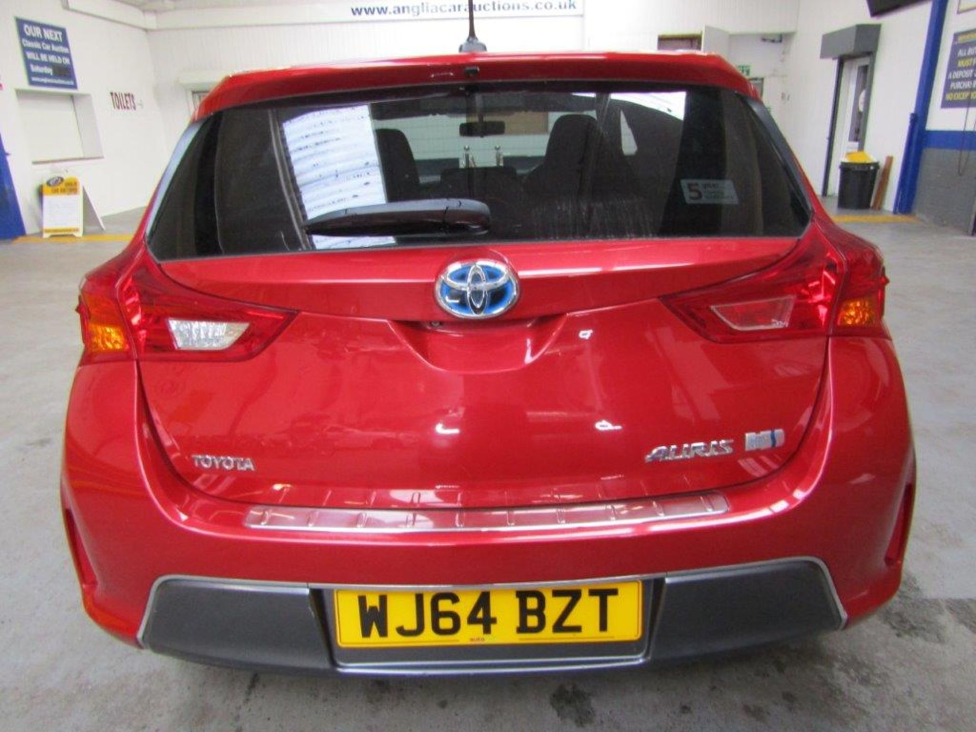 64 14 Toyota Auris Icon + VVT Hybrid - Image 9 of 22