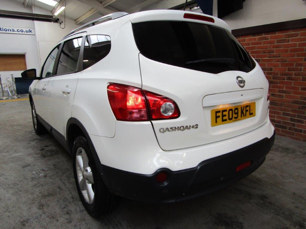 09 09 Nissan Qashqai Tekna + 2 DCi - Image 13 of 20