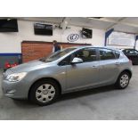 10 10 Vauxhall Astra Exclusiv 113