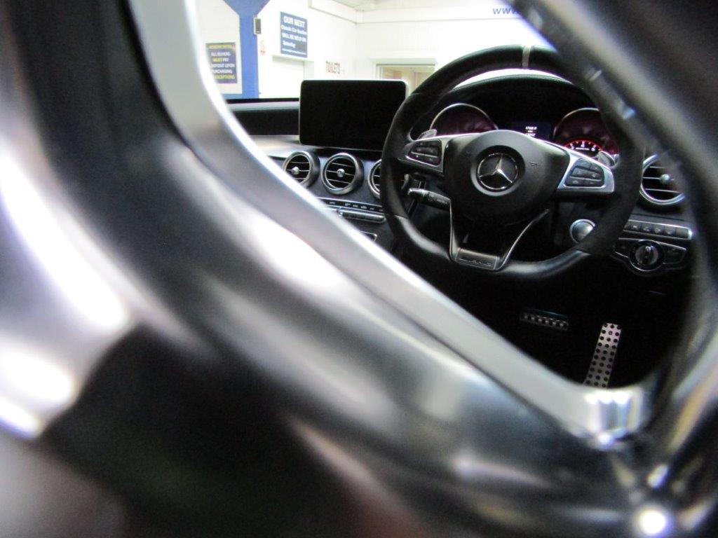 67 17 Mercedes AMG C63 S Premium - Image 29 of 60