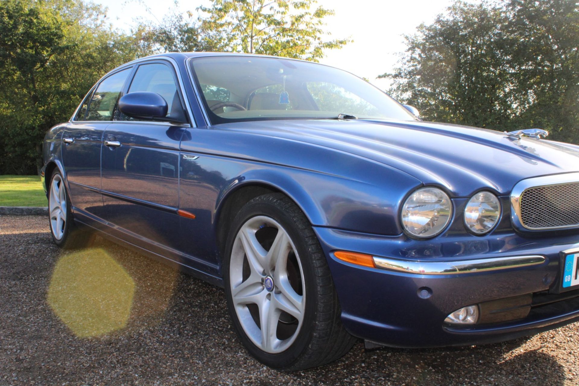 54 04 Jaguar XJ6 V6 SE Auto - Image 21 of 29