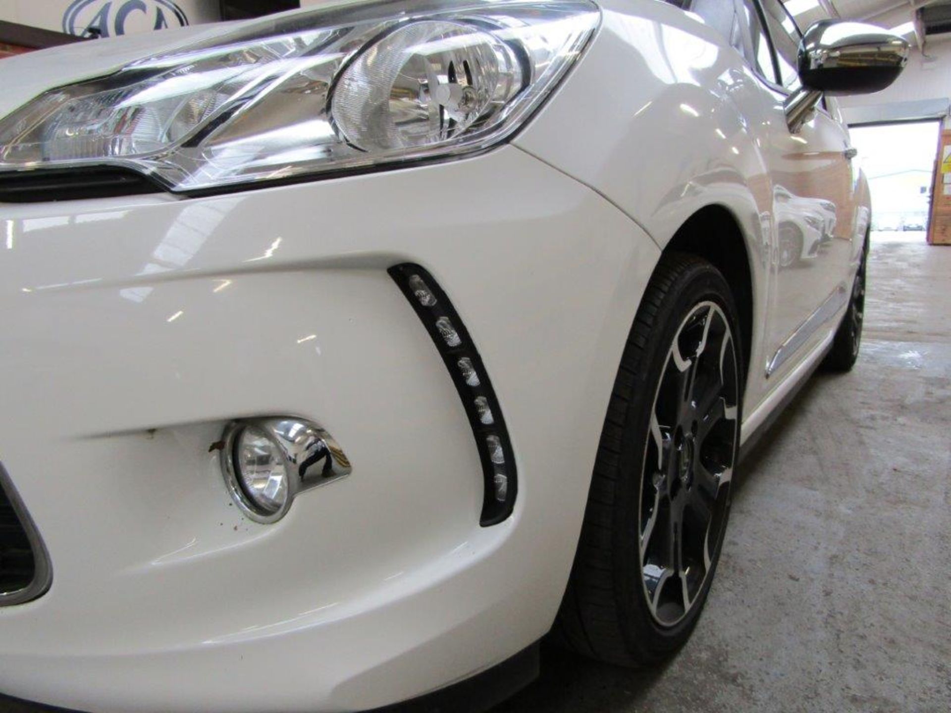 13 13 Citroen DS3 Dsport + - Image 4 of 24