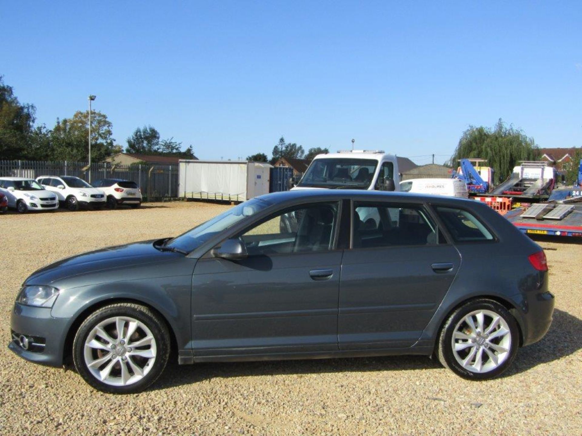 60 10 Audi A3 Sport 138 TDi - Image 2 of 24