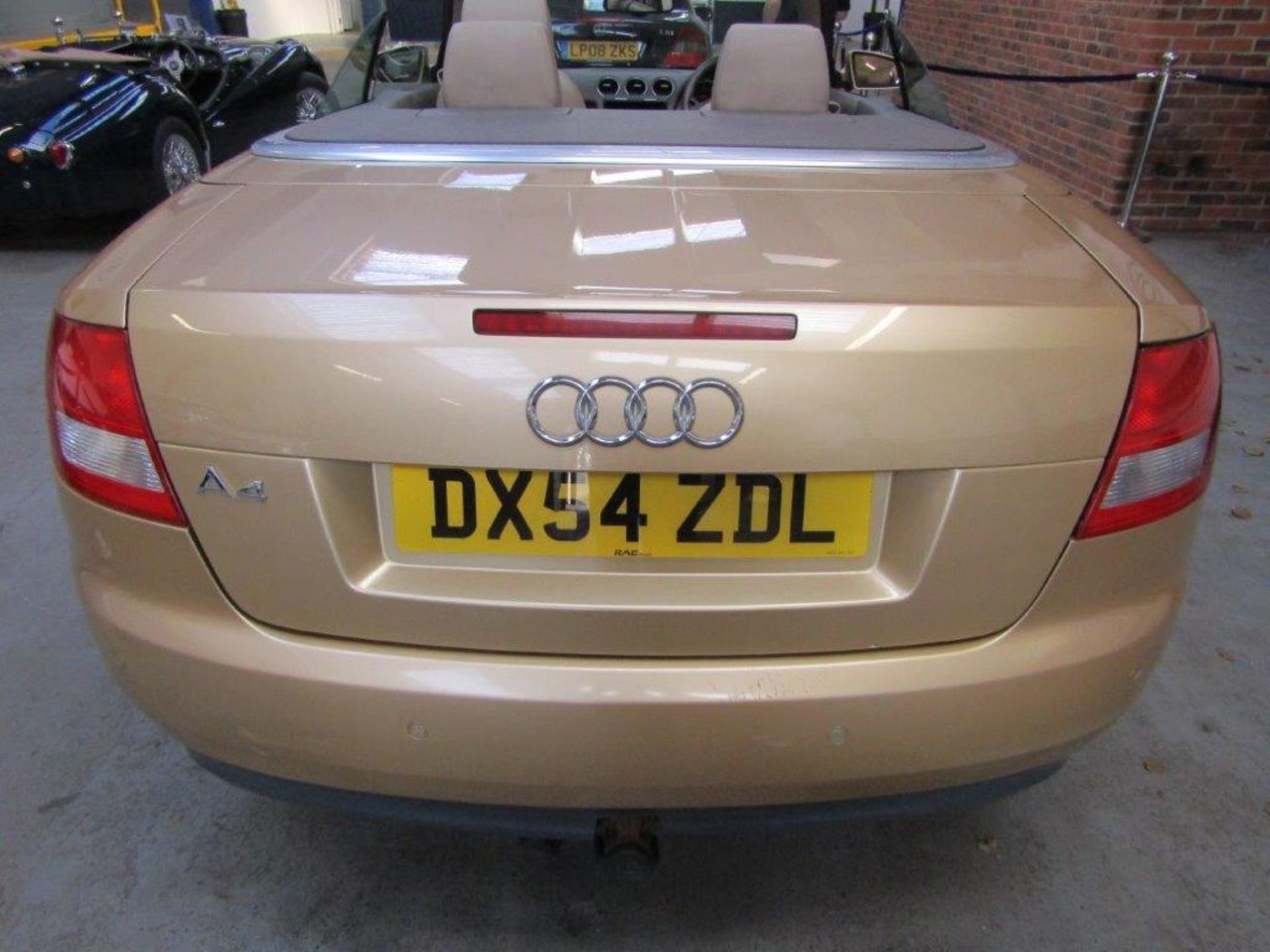 54 04 Audi A4 TDi Sport - Image 9 of 24