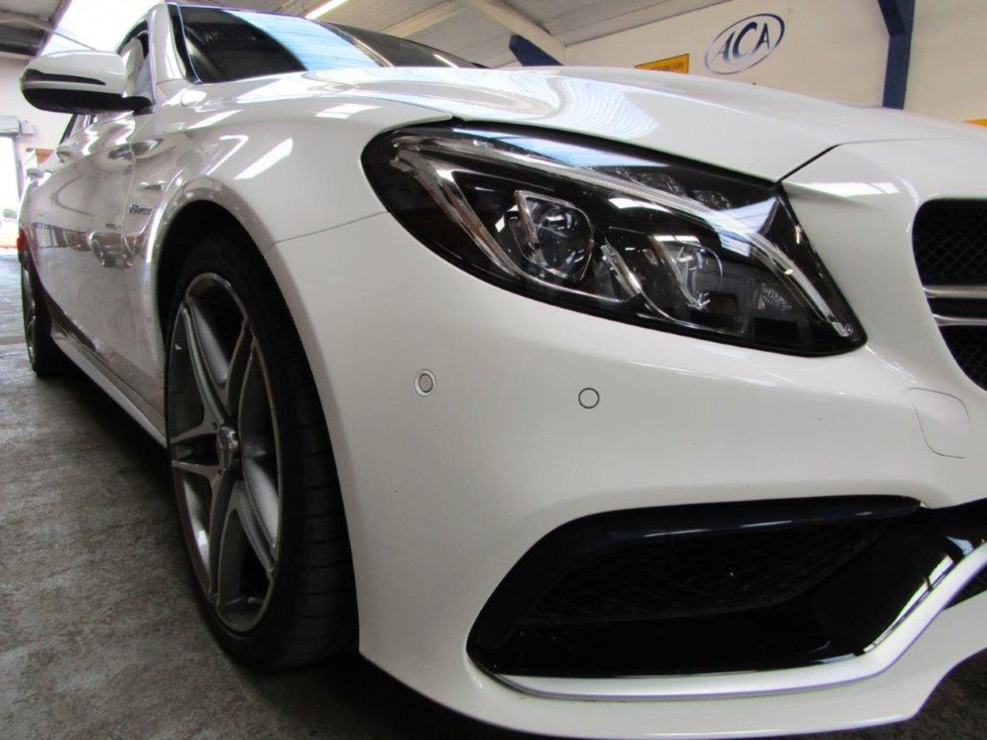 67 17 Mercedes AMG C63 S Premium - Image 39 of 60