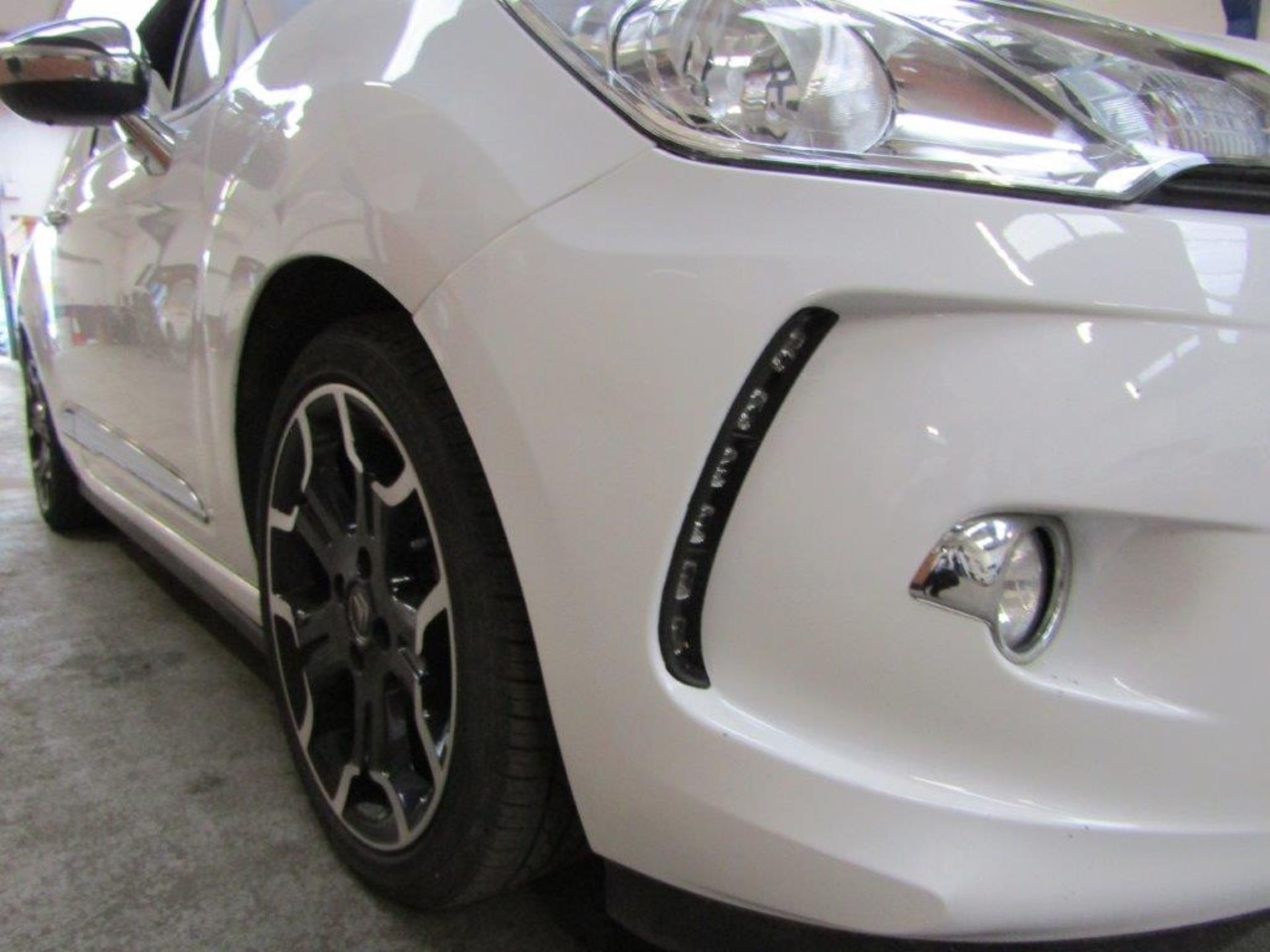 13 13 Citroen DS3 Dsport + - Image 7 of 24