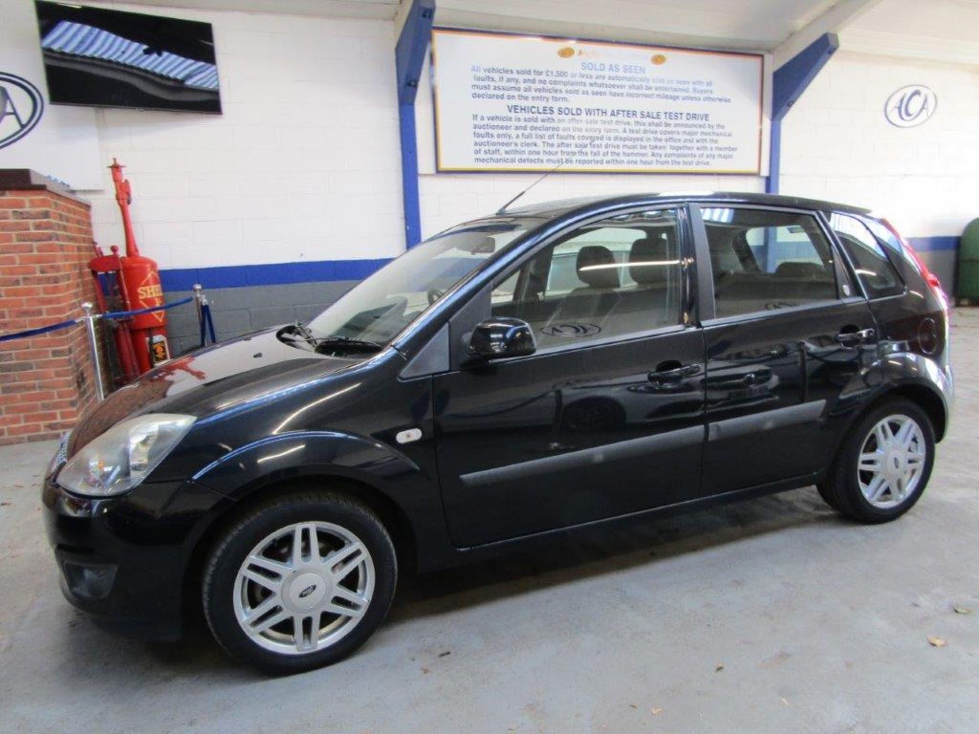 06 06 Ford Fiesta Ghia TDCI