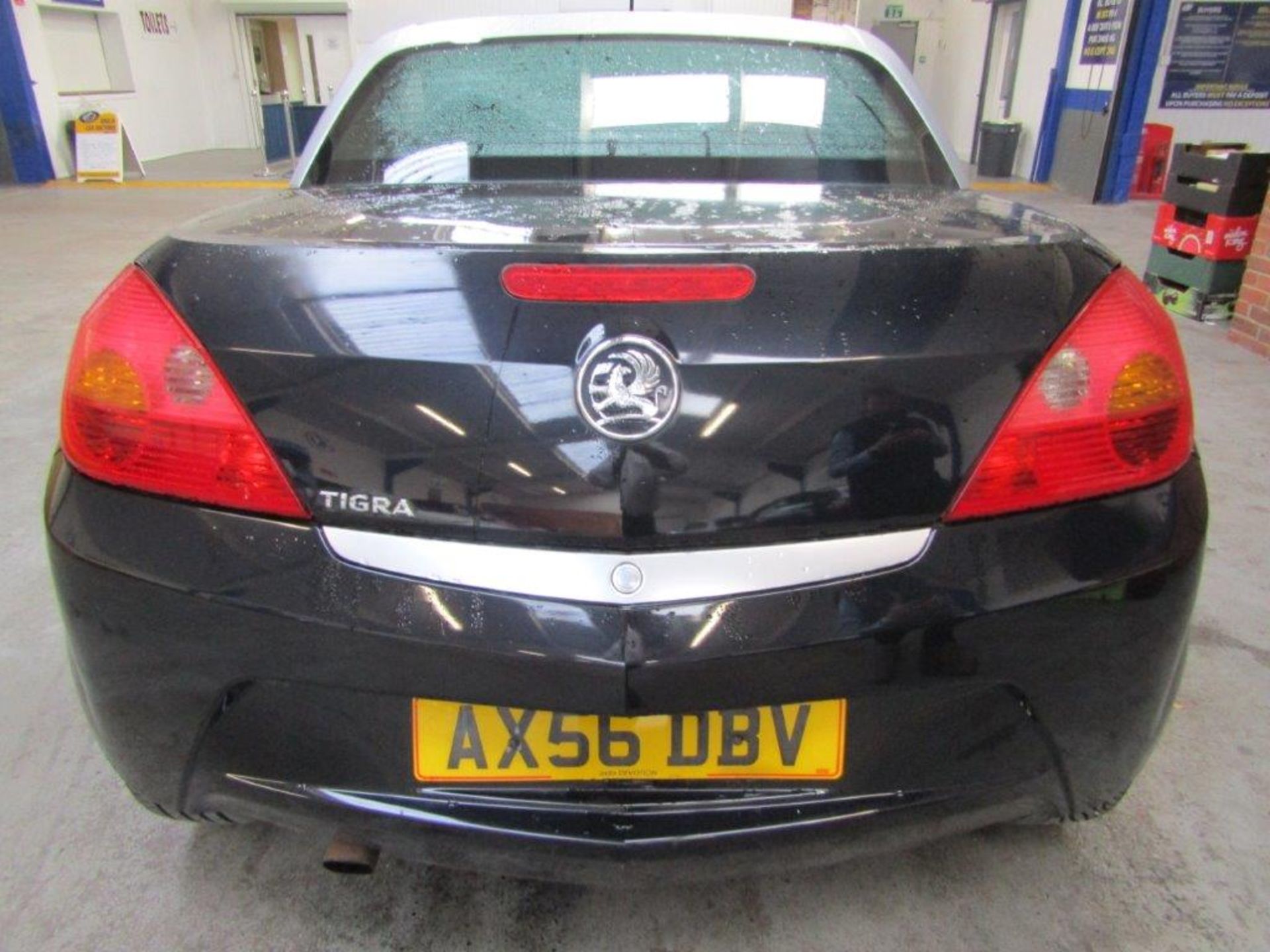 56 07 Vauxhall Tigra Exclusiv - Image 2 of 20