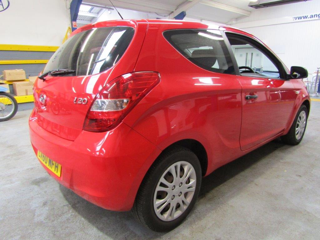 60 10 Hyundai I20 Classic - Image 11 of 22