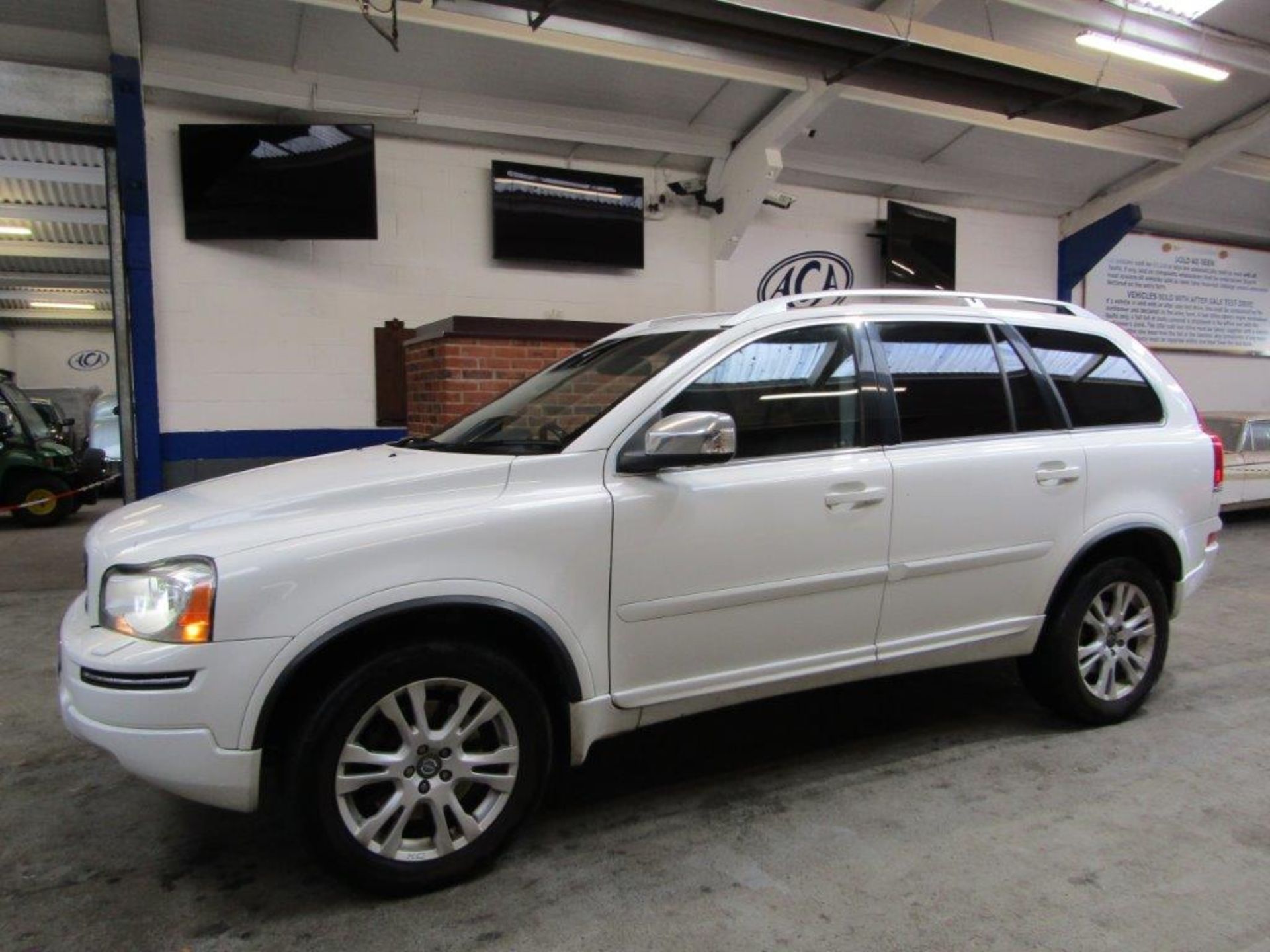 62 12 Volvo XC90 SE Lux AWD