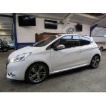 14 14 Peugeot 208 GTi