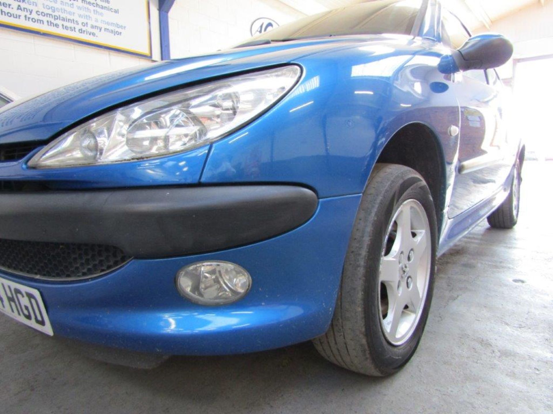 04 04 Peugeot 206 SE - Image 11 of 18