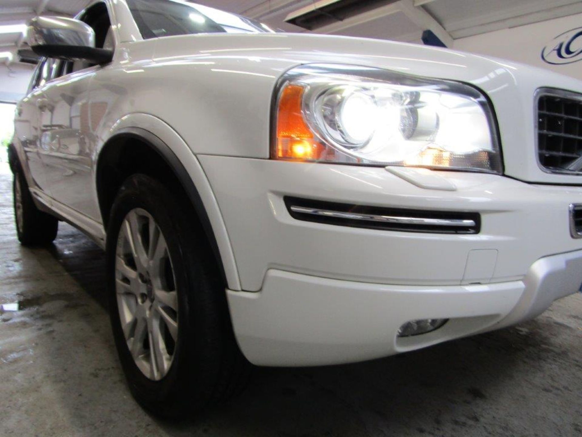 62 12 Volvo XC90 SE Lux AWD - Image 8 of 26