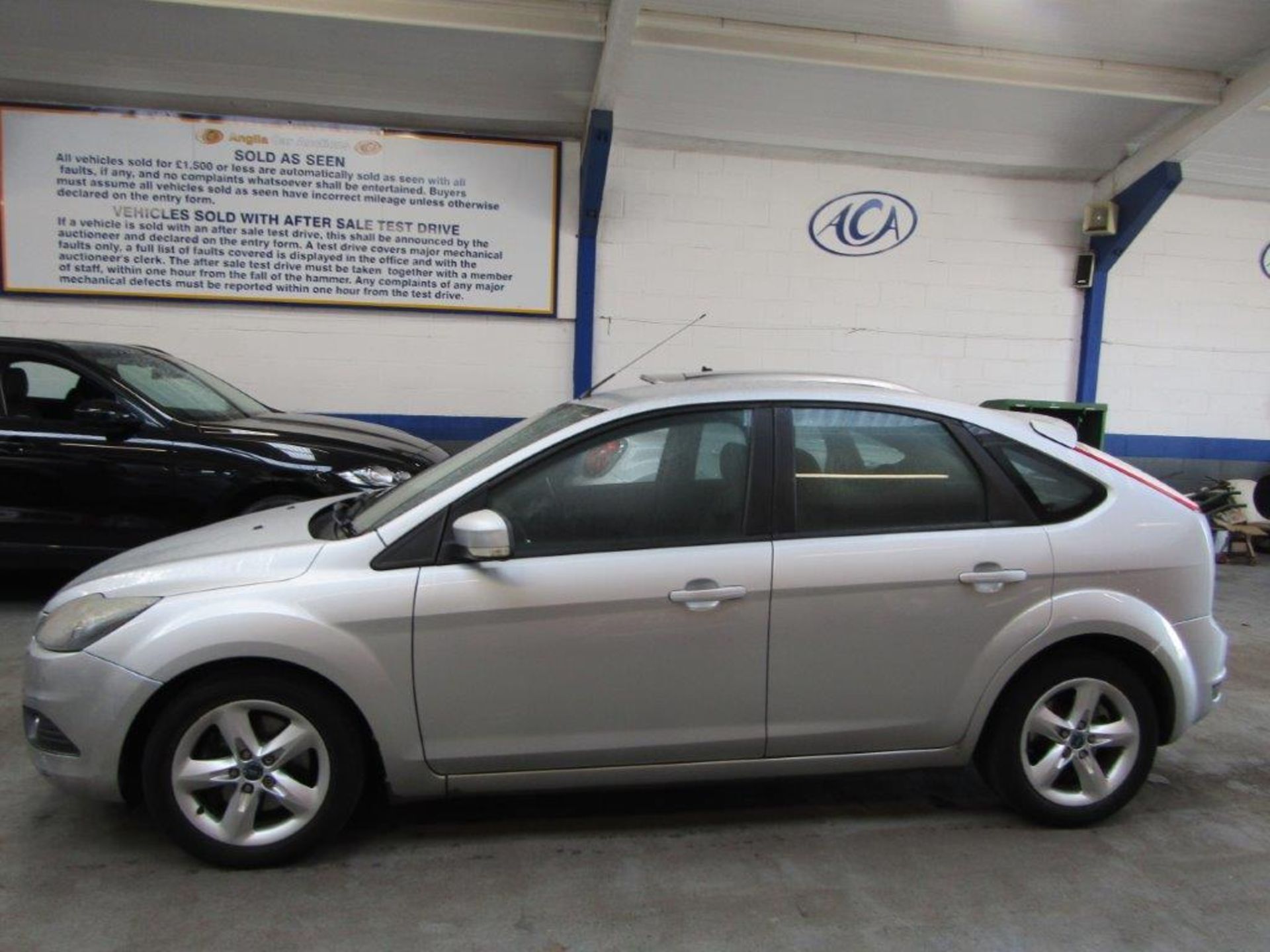 09 09 Ford Focus Zetec TD 115 - Image 2 of 20