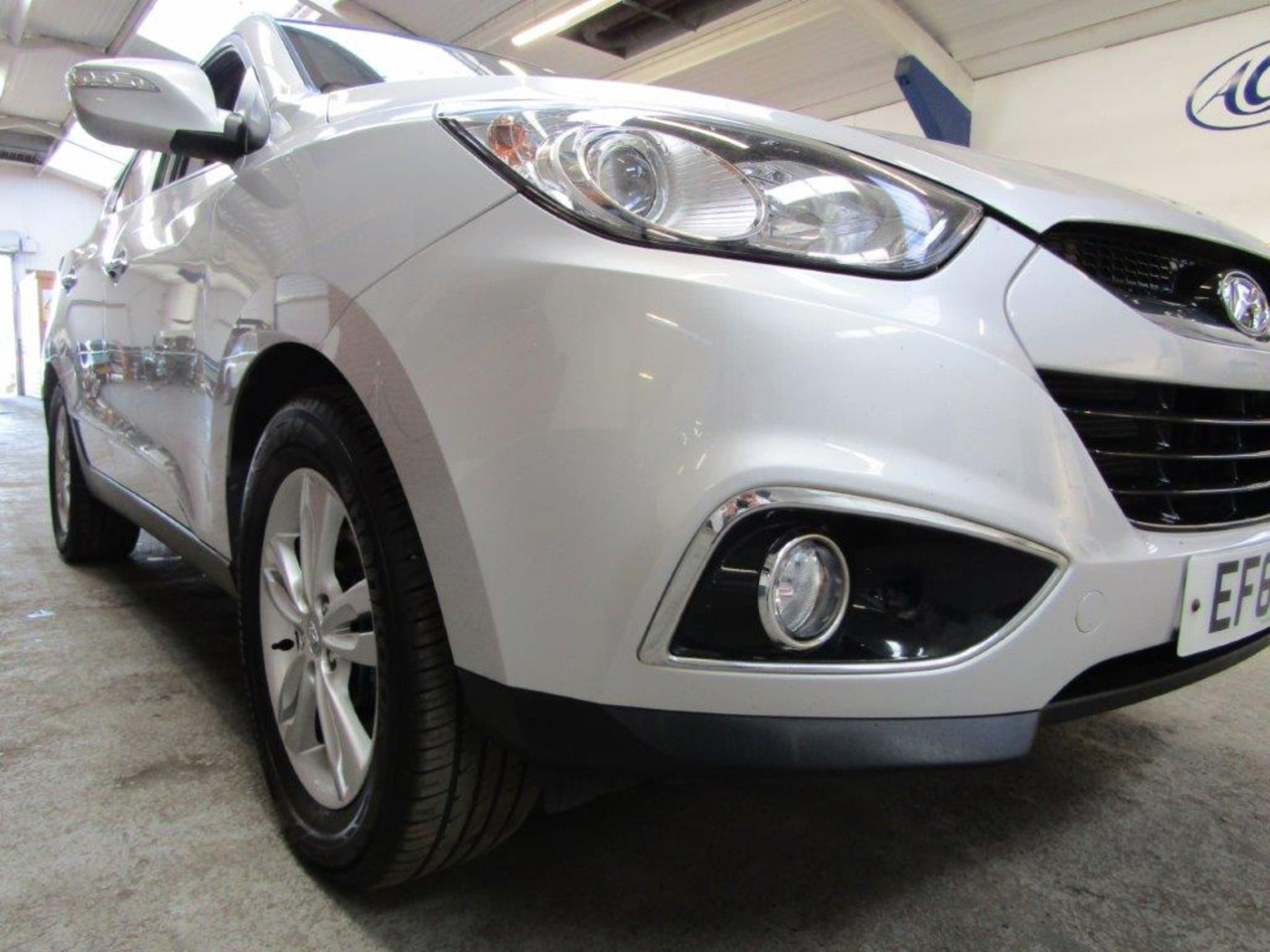 61 12 Hyundai iX35 Premium 2WD CRDi - Image 24 of 27