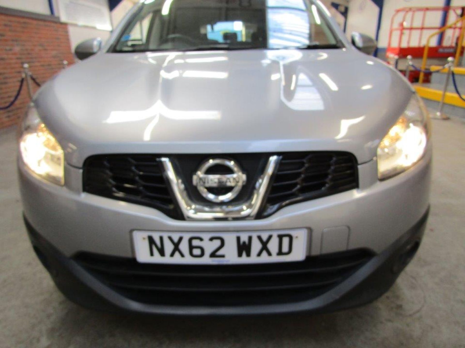 62 12 Nissan Qashqai N-Tec + DCI - Image 16 of 23